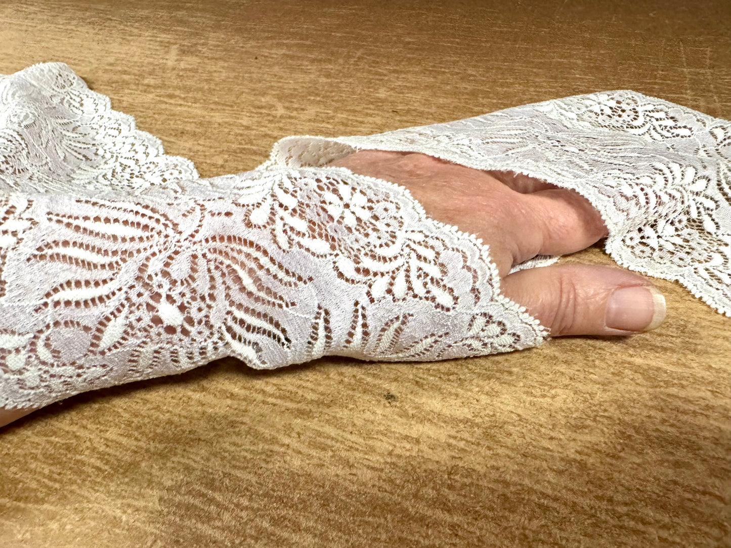 Stretch lace edging trim fabric with scalloped selvedges, per metre - floral - cream & lavender mist