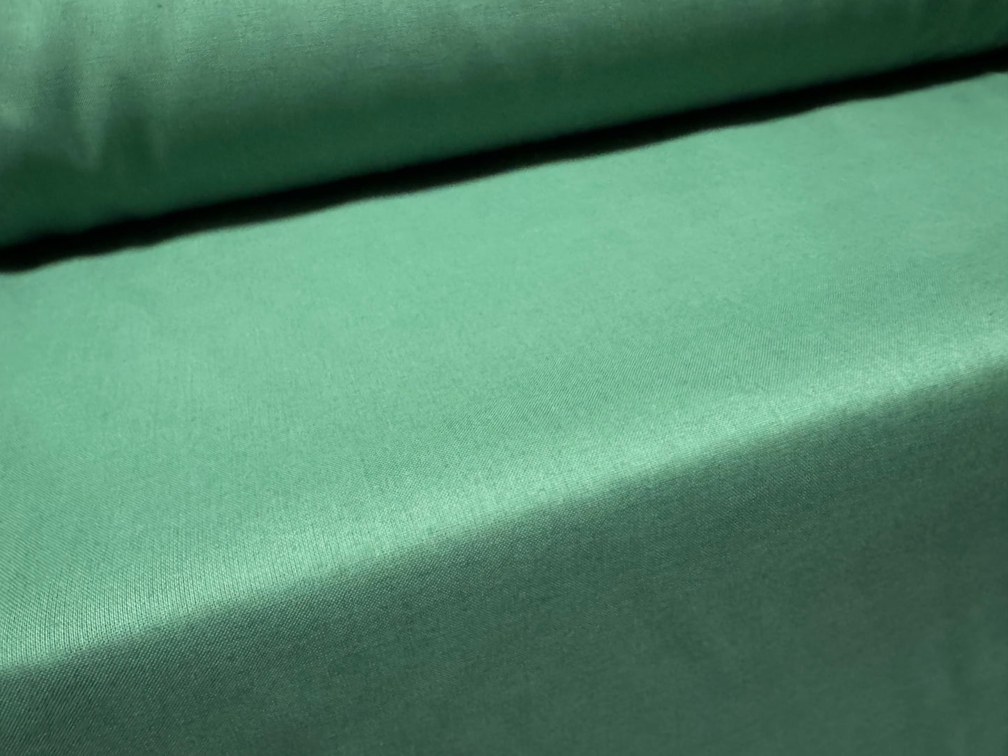 Cotton plain weave fabric, per metre - reed green
