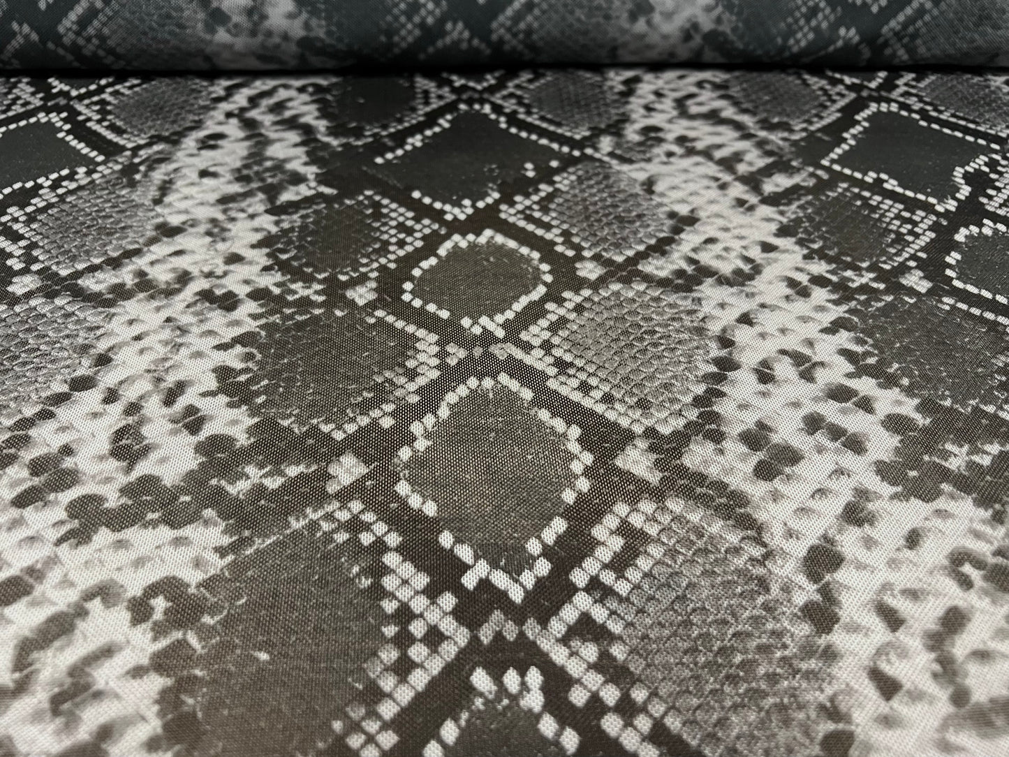 Power mesh net stretch spandex fabric, per metre - snakeskin animal print - grey