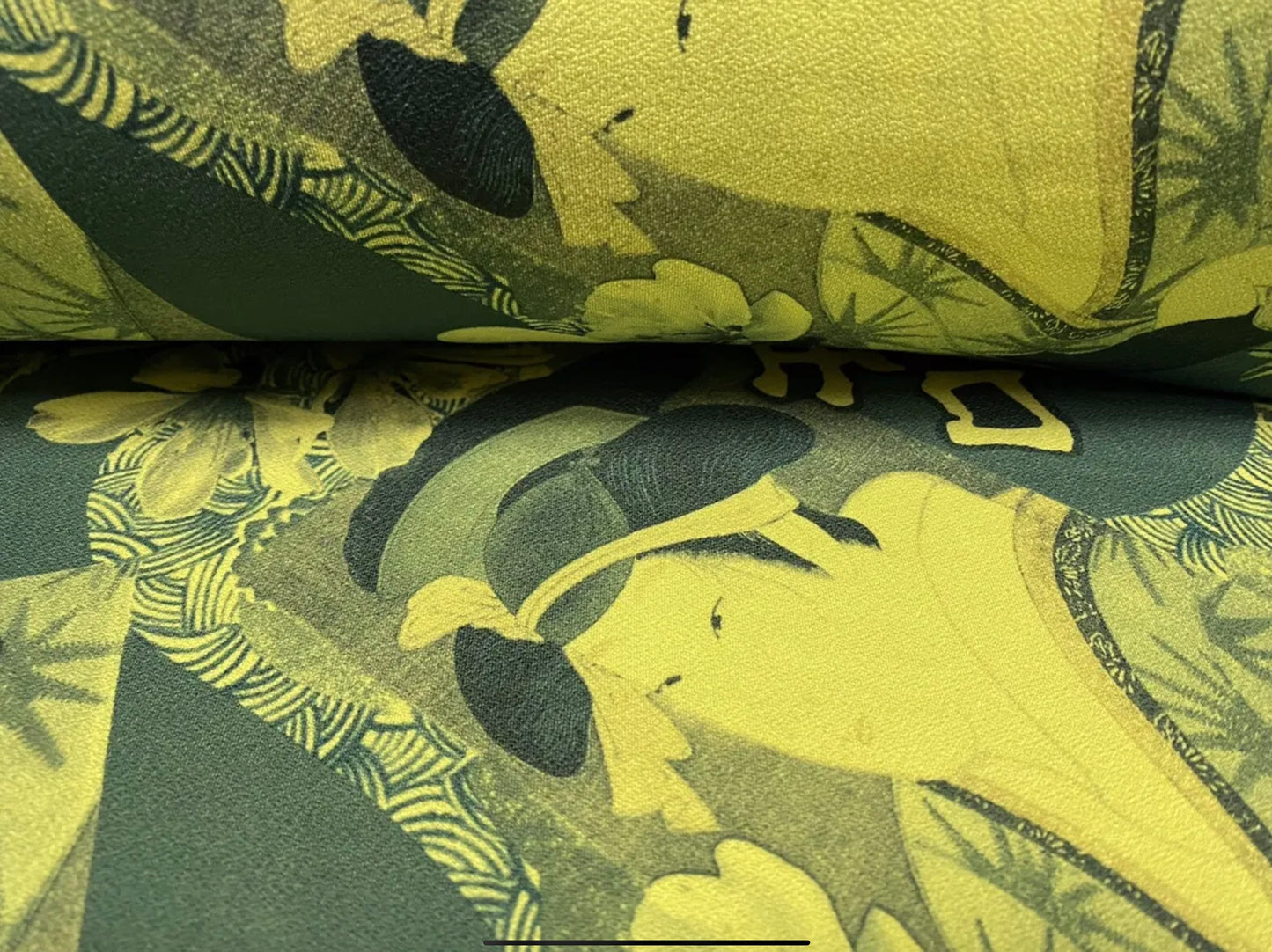Stretch spandex crepe jersey fabric, per metre - Japanese Geisha print - Lime