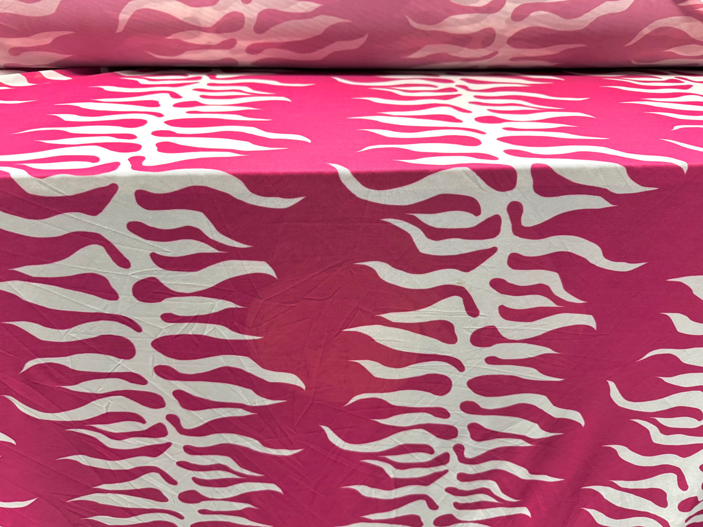 Power mesh net stretch spandex fabric, per metre - flame tattoo print - pink