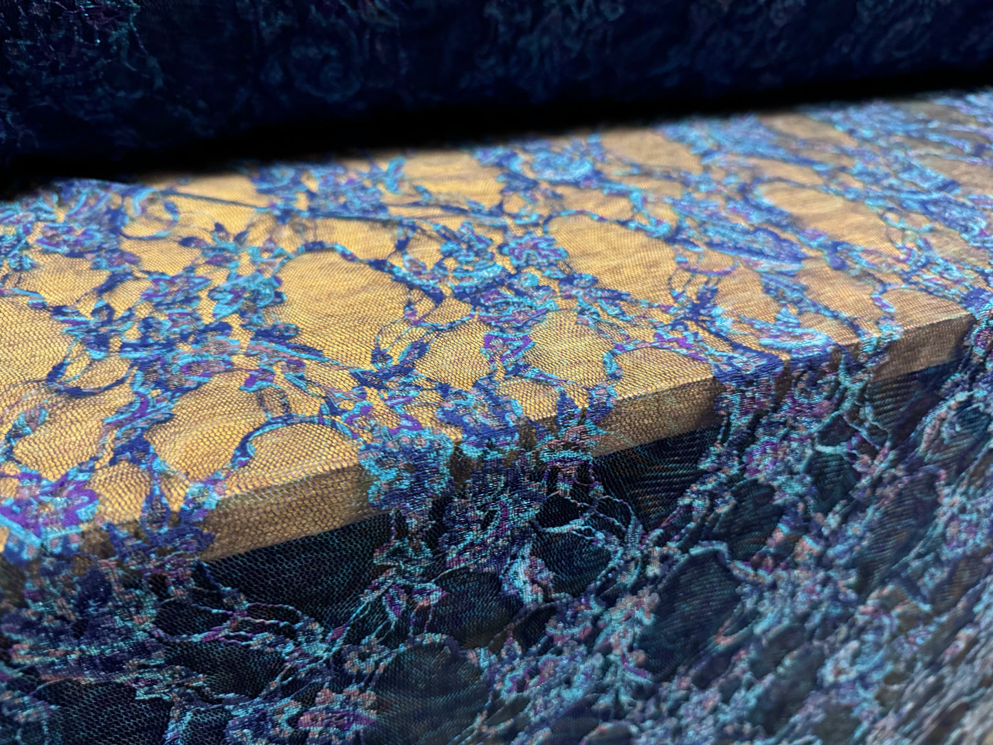 Stretch spandex mesh lace fabric, per metre - paisley print - blue & pink