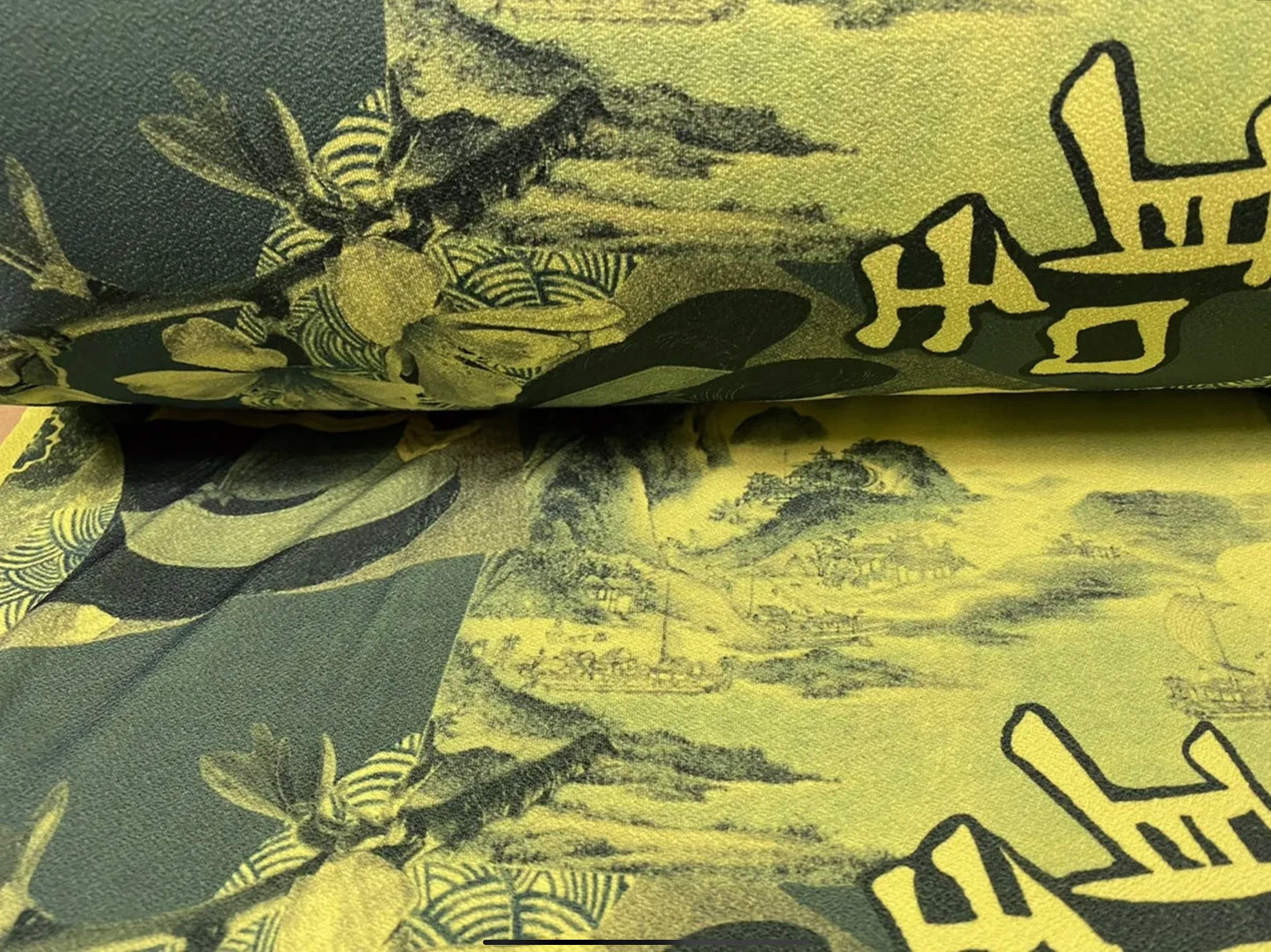 Stretch spandex crepe jersey fabric, per metre - Japanese Geisha print - Lime