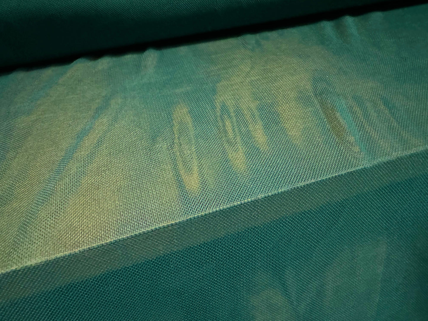 Power mesh net stretch spandex fabric, per metre - plain - Sacramento green