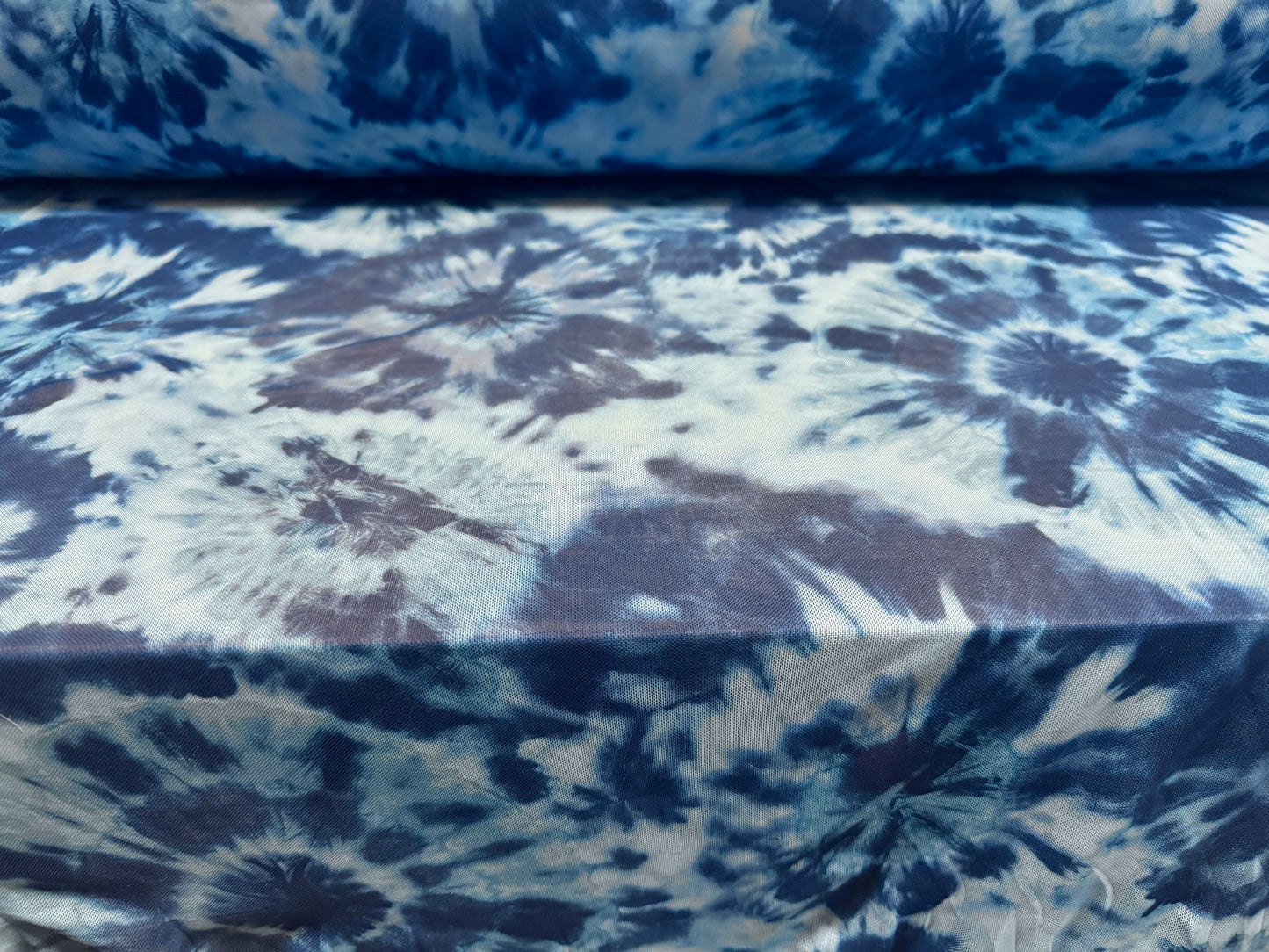 Power mesh net stretch spandex fabric, per metre - tie dye print - blue