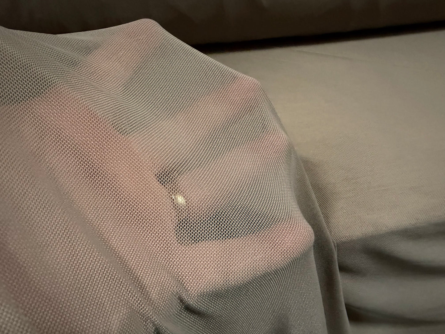 Power mesh net stretch spandex fabric, per metre - plain - smoke
