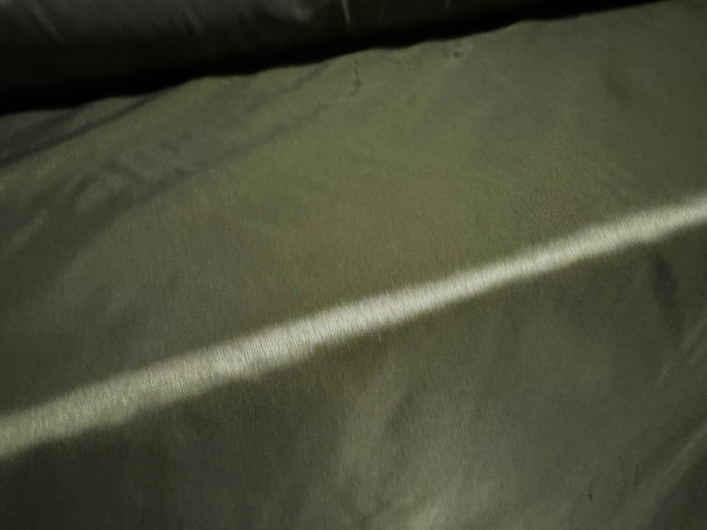Lightweight woven lining fabric, per metre - olive green