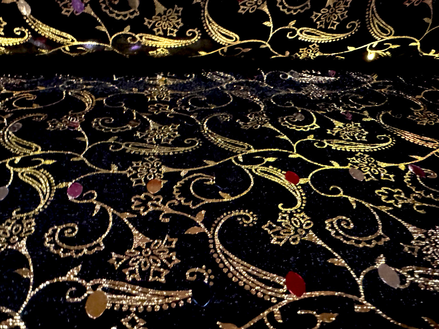 Metallic panné velour fabric with paisley print & sequins, per metre - black & gold