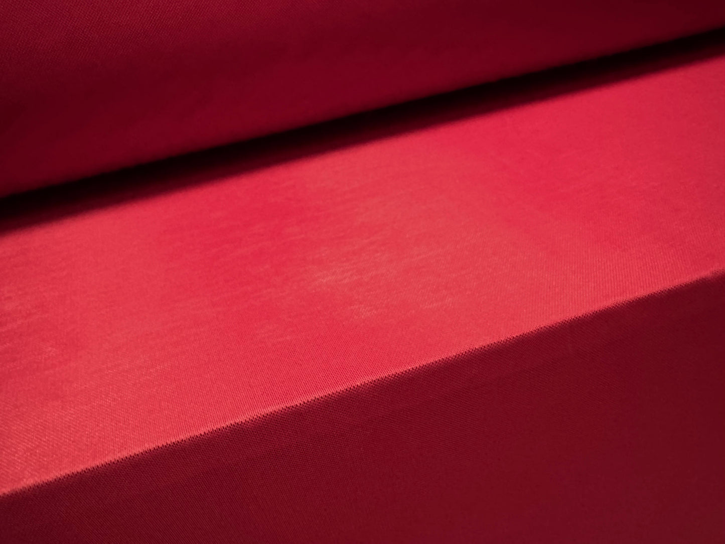 Power mesh net stretch spandex fabric, per metre - plain - deep red