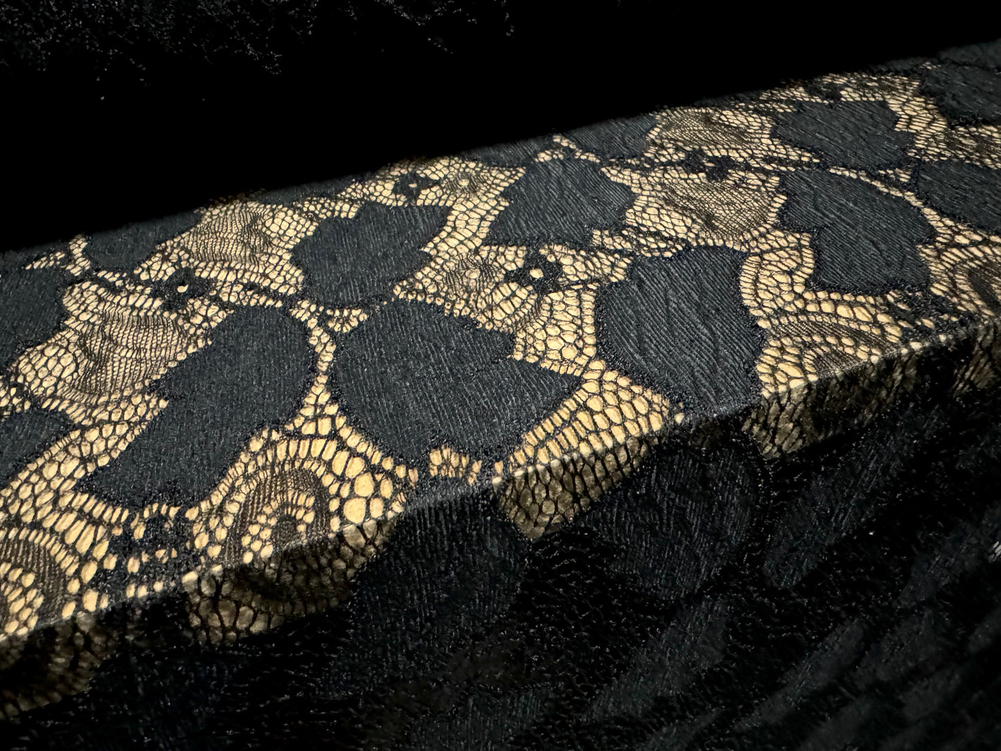 Stretch spandex lace dress fabric, per metre - abstract - black