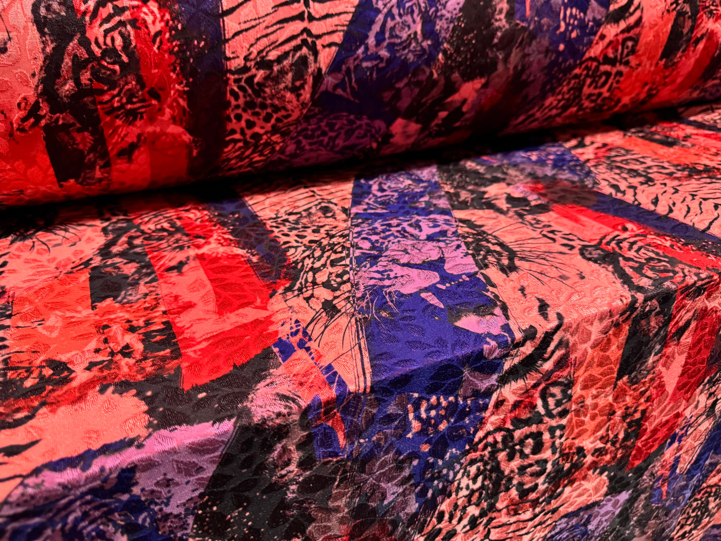 Stretch spandex jersey jacquard fabric, per metre - leopards print - pink & blue