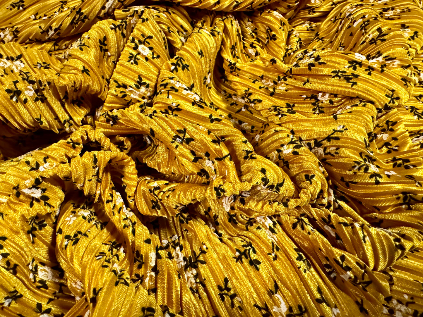 Stretch plissé pleated satin dress fabric, per metre - ditsy flower print - yellow gold
