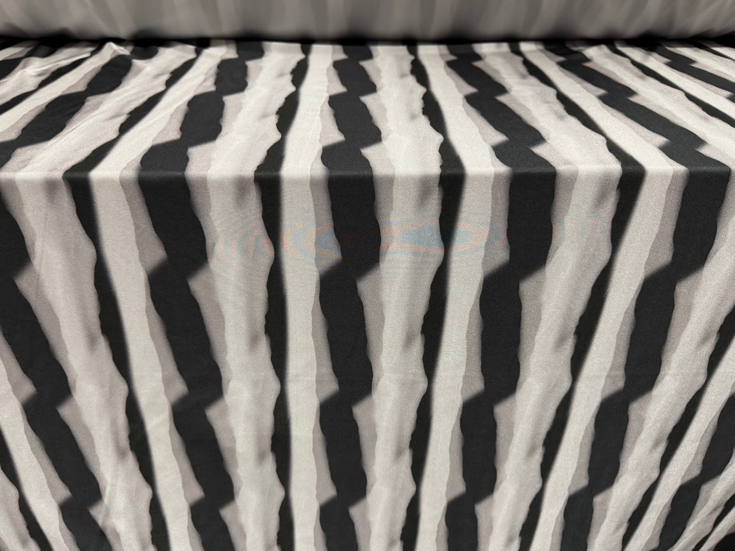 Yoga stretch spandex jersey fabric, per metre - smudge stripes print - grey