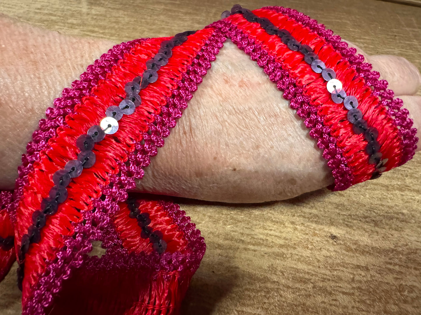 Embroidered edging trim fabric with sequins, per metre - fuchsia & red