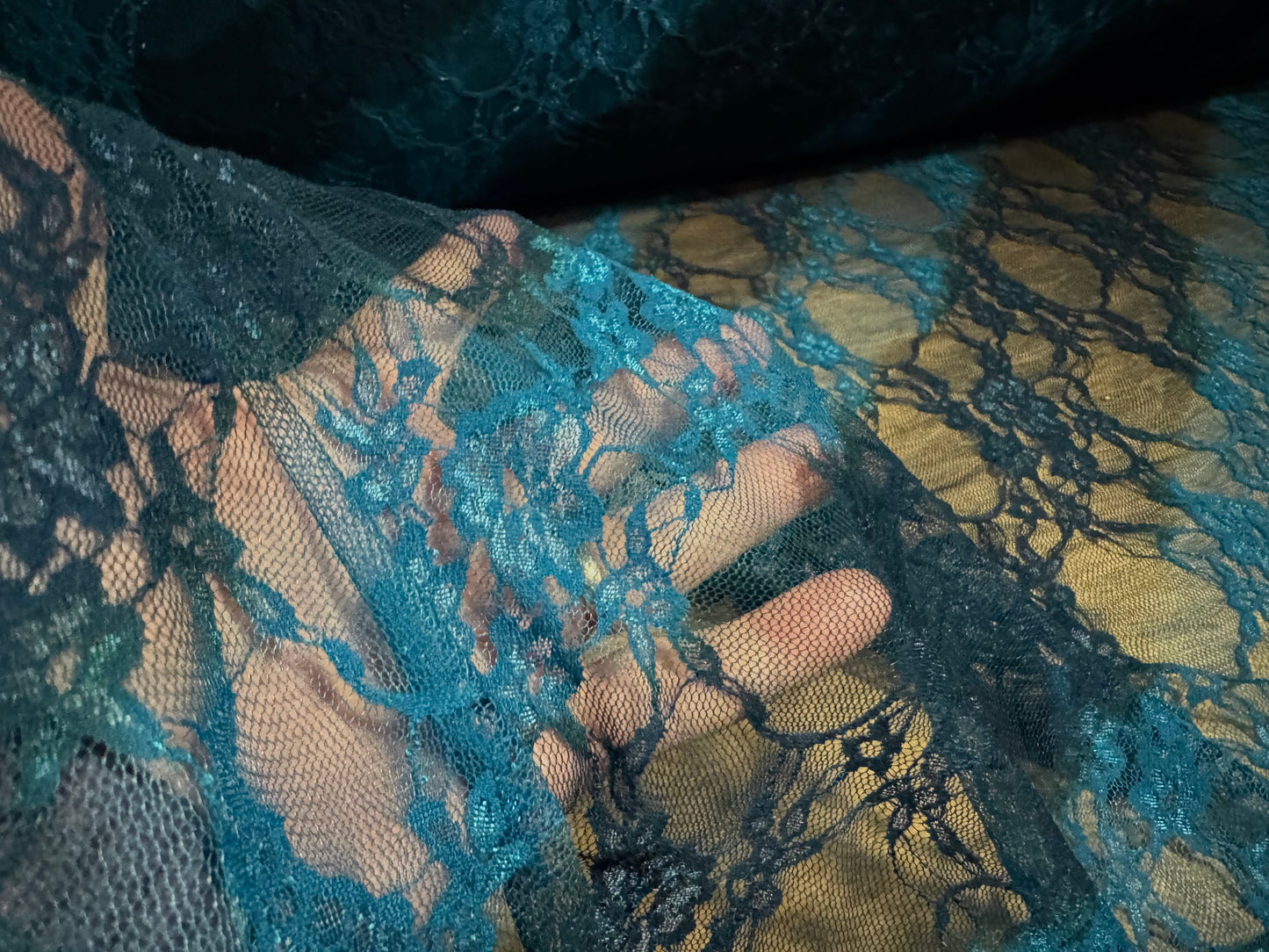 Stretch spandex mesh lace fabric, per metre - diagonal smudge stripe print - kingfisher