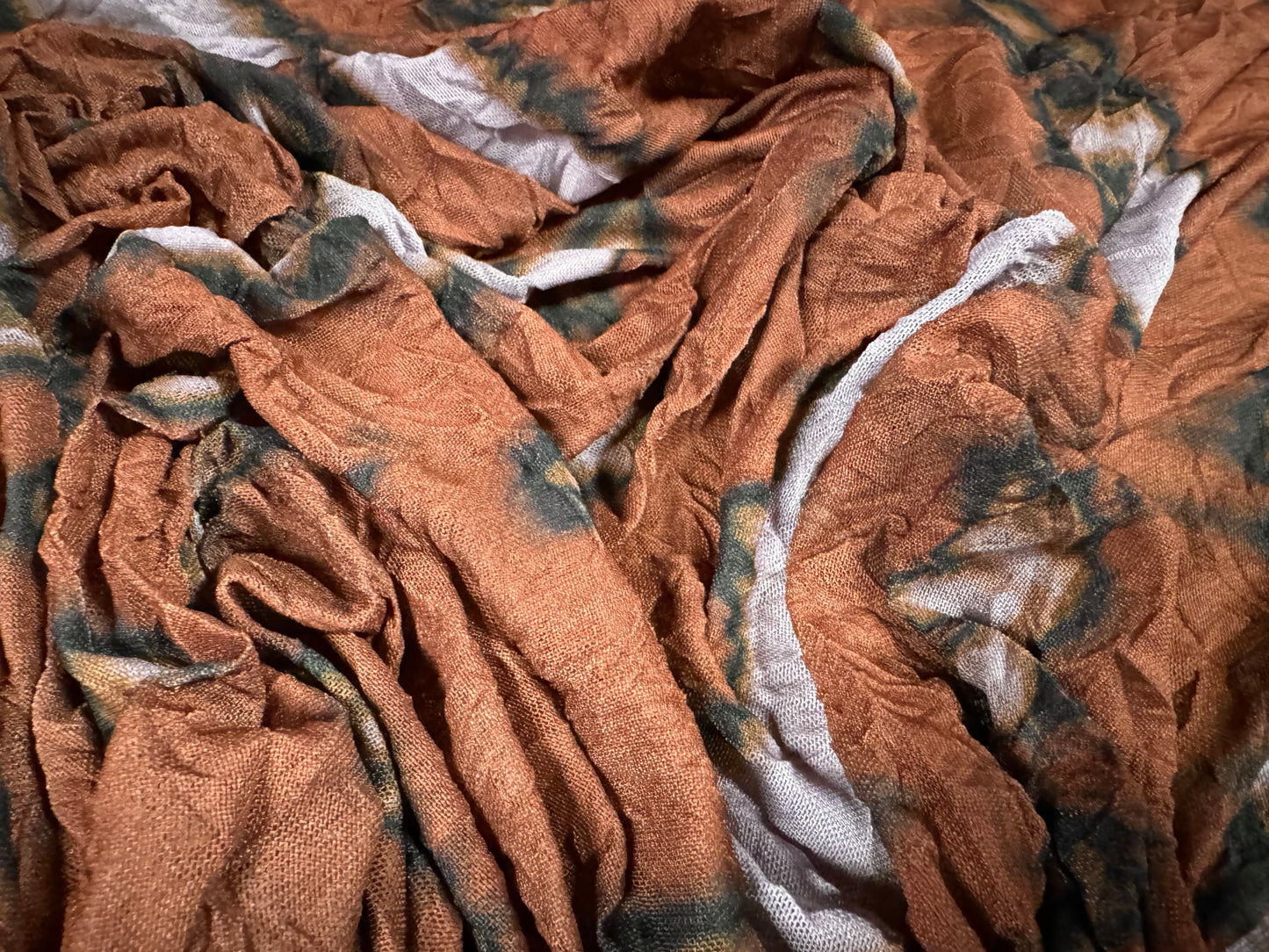 Crush power mesh net stretch spandex fabric, per metre - smudge print - rust & blush