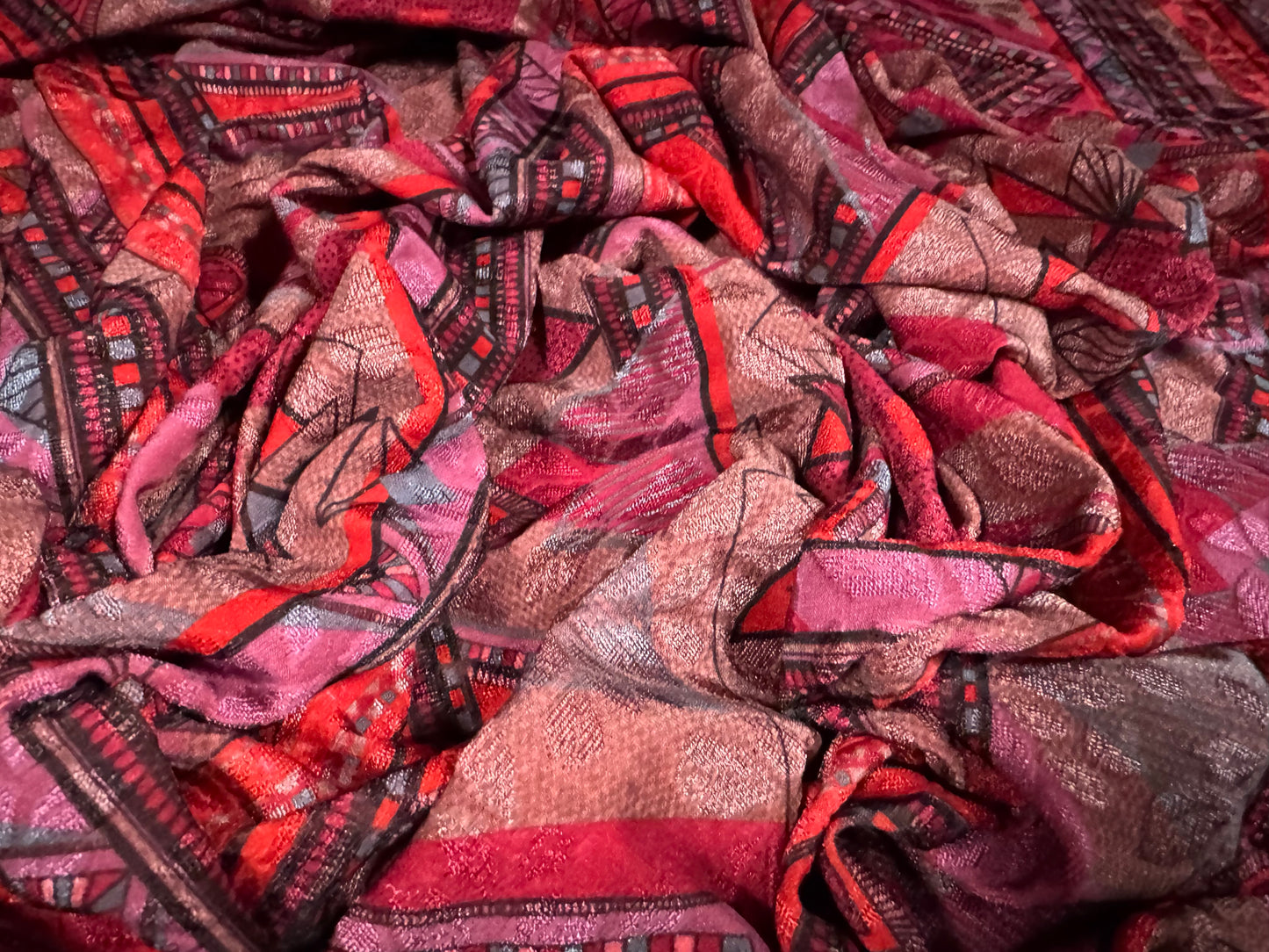 Stretch spandex jersey jacquard fabric, per metre - Aztec print - wine & dusky pink