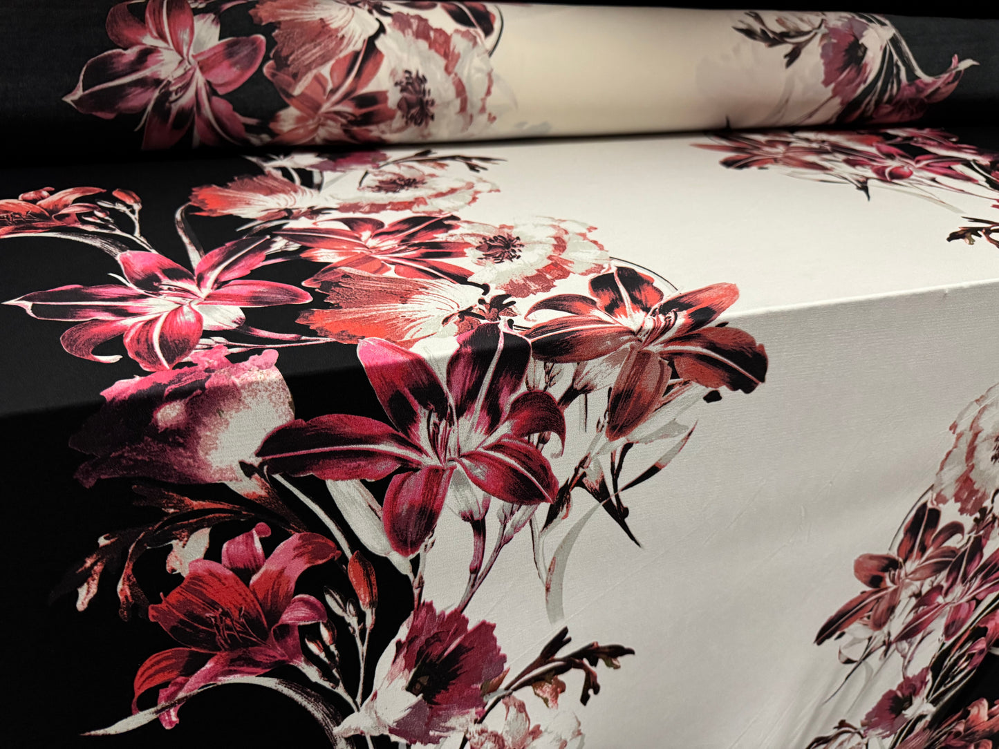 ITY stretch spandex single jersey fabric, per metre - jumbo lily print - ivory magenta & pink