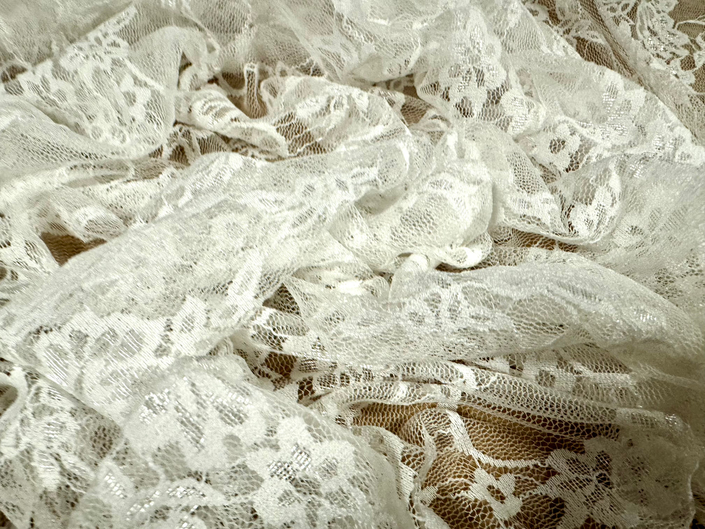 Stretch spandex mesh lace net fabric, per metre - floral - Alpine white