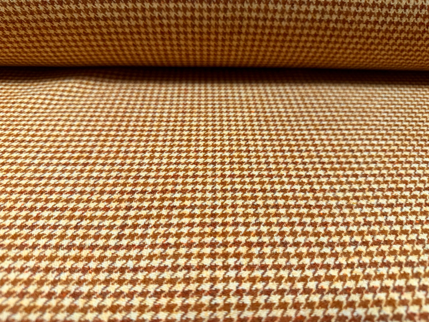 Wool tweed fabric, per metre - dogtooth - honey & beige