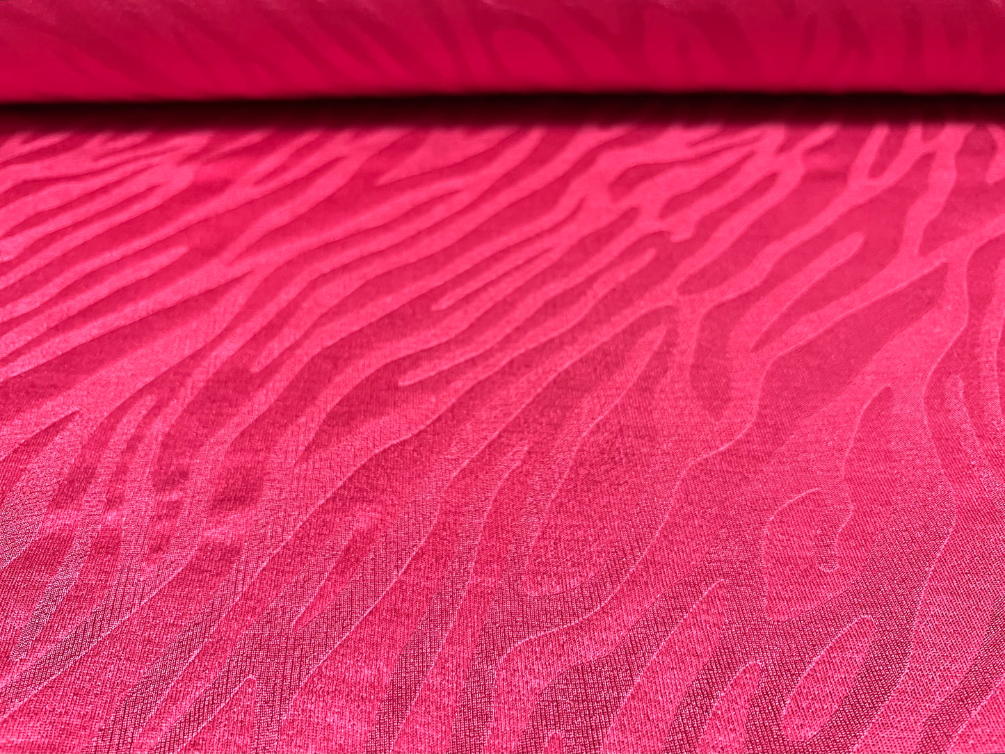 Slinky jersey Stretch spandex fabric, per metre - zebra animal jacquard - cerise pink