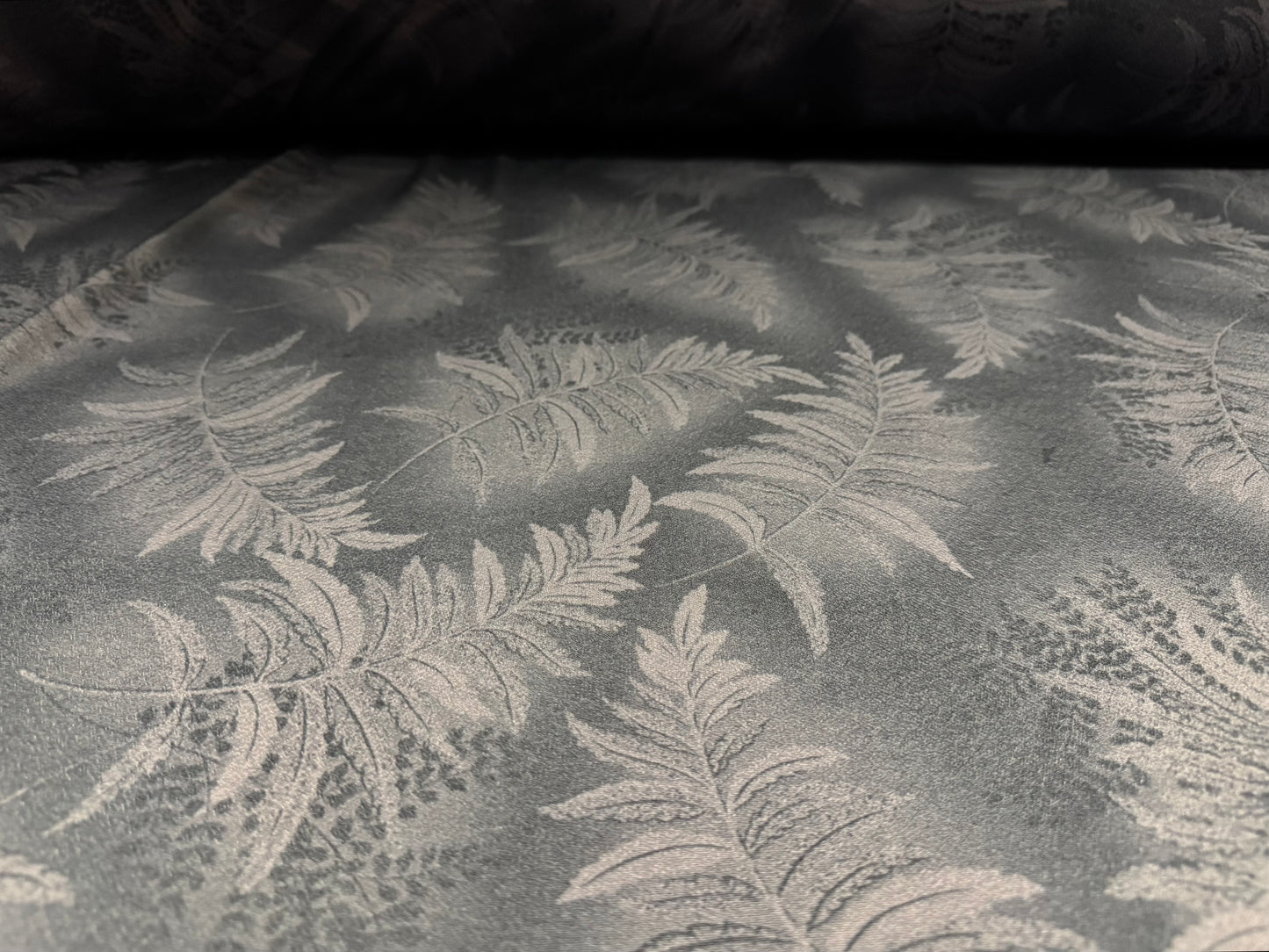 Valentino spandex stretch crepe jersey fabric, per metre - fern leaf print - grey