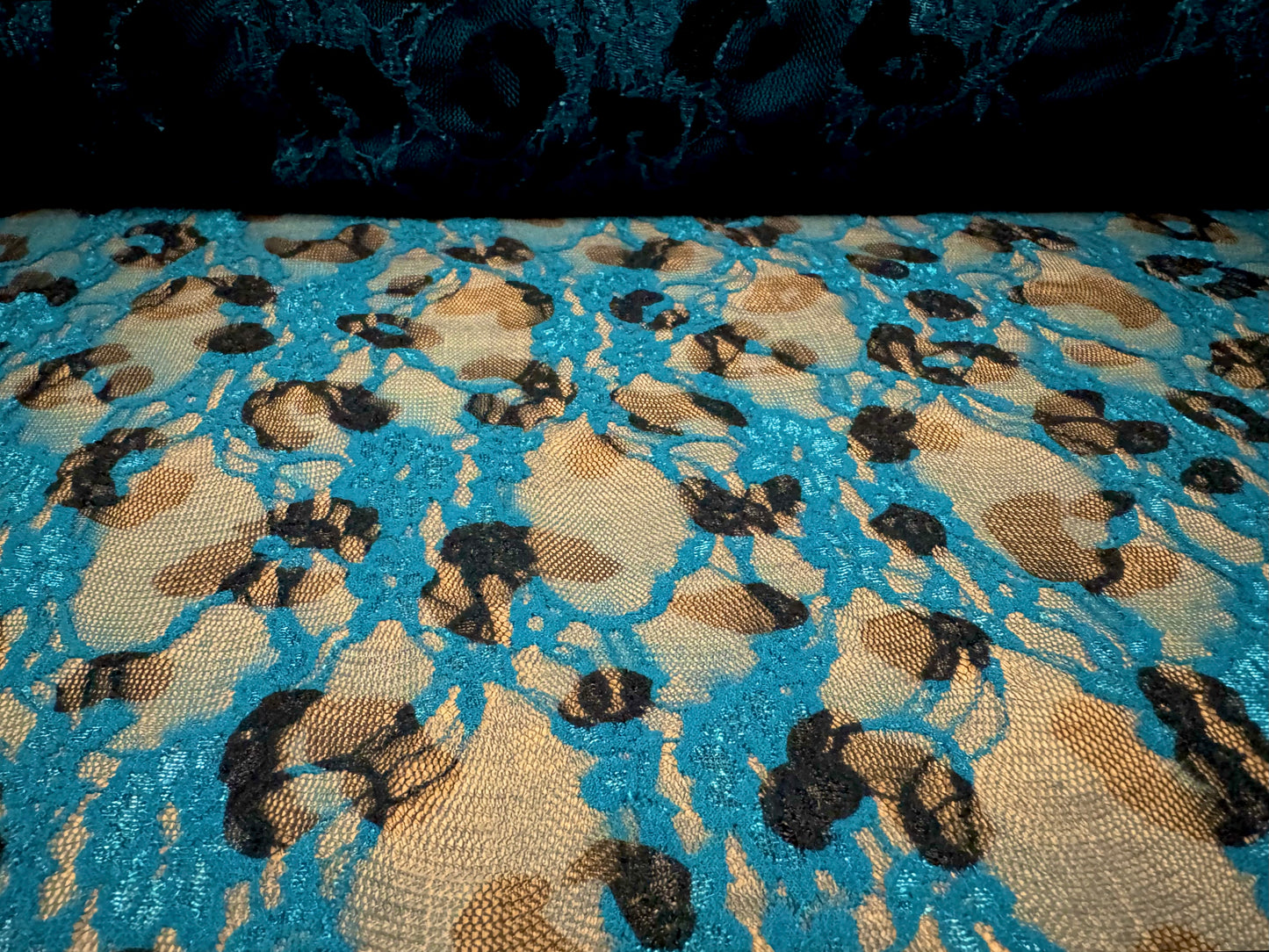 Stretch spandex mesh lace fabric, per metre - cheetah animal print - kingfisher