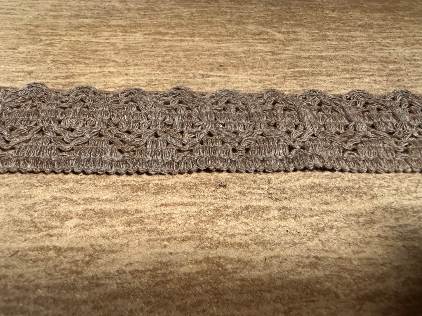 Crochet lace edging trim fabric, per metre - floral - brown