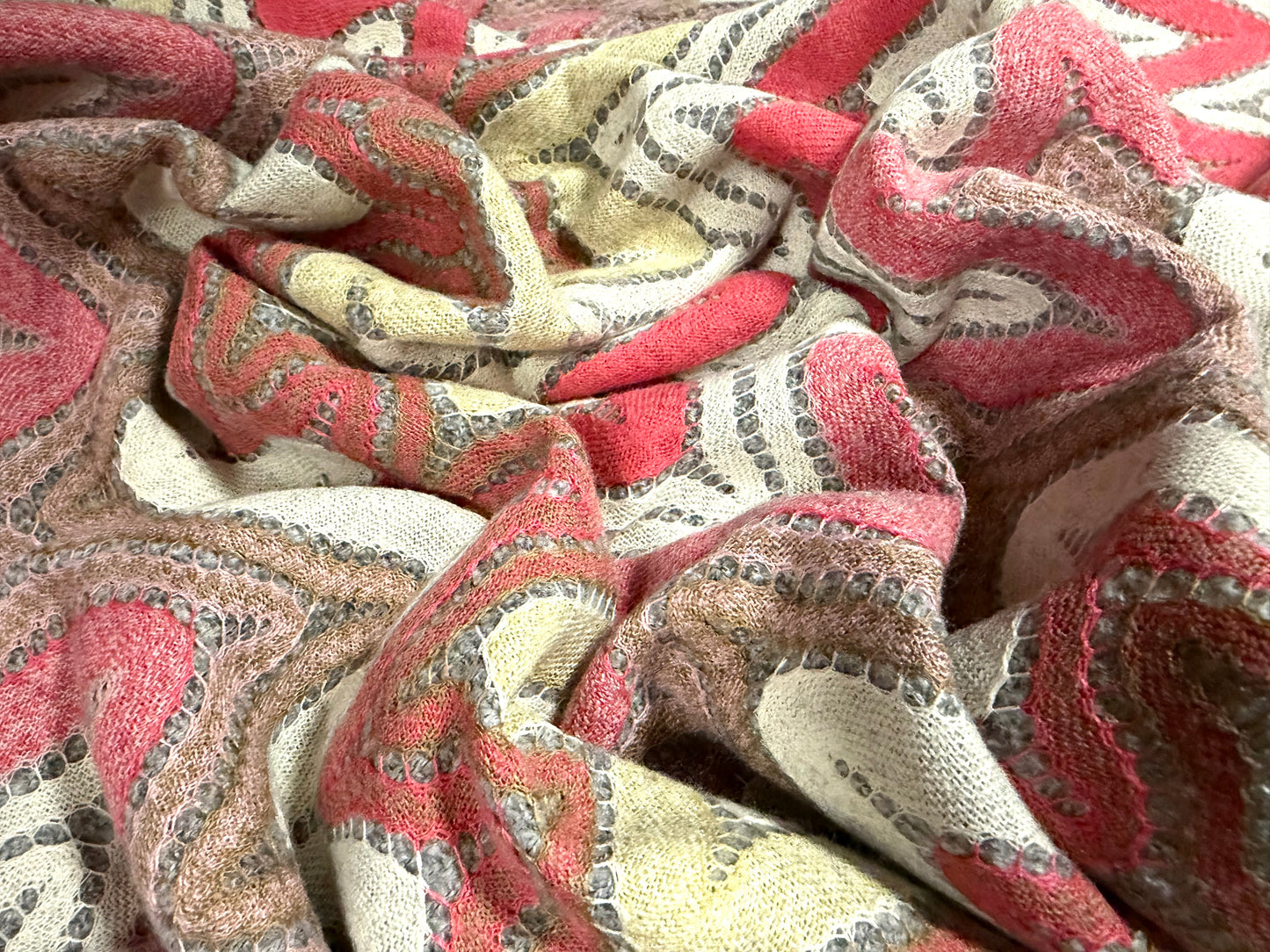 Wool blend heavyweight jacquard fabric, per metre - zigzag wave - pink & cream