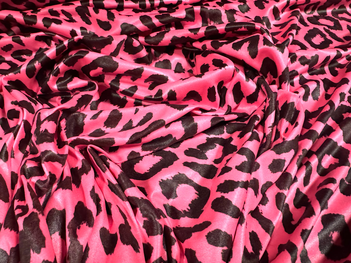Ciré p.u. coated stretch single jersey fabric, per metre - cheetah animal print - hot pink