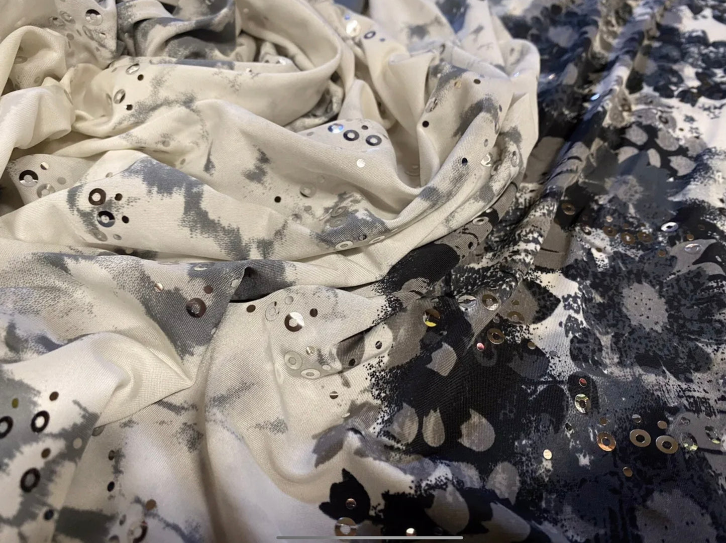 Stretch spandex single jersey fabric, per metre - double border flower print with sequins - grey & white