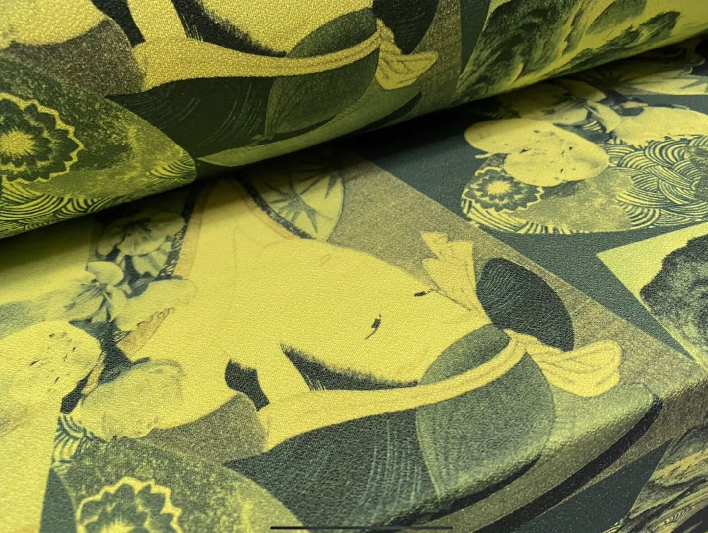 Stretch spandex crepe jersey fabric, per metre - Japanese Geisha print - Lime