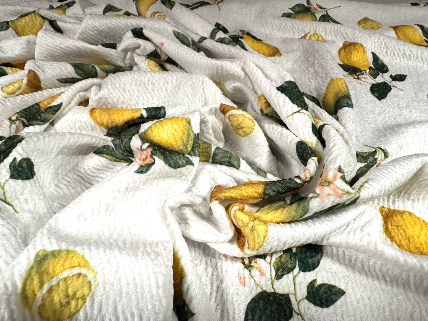Blister jacquard stretch spandex jersey fabric, per metre - lemons print - ivory & yellow