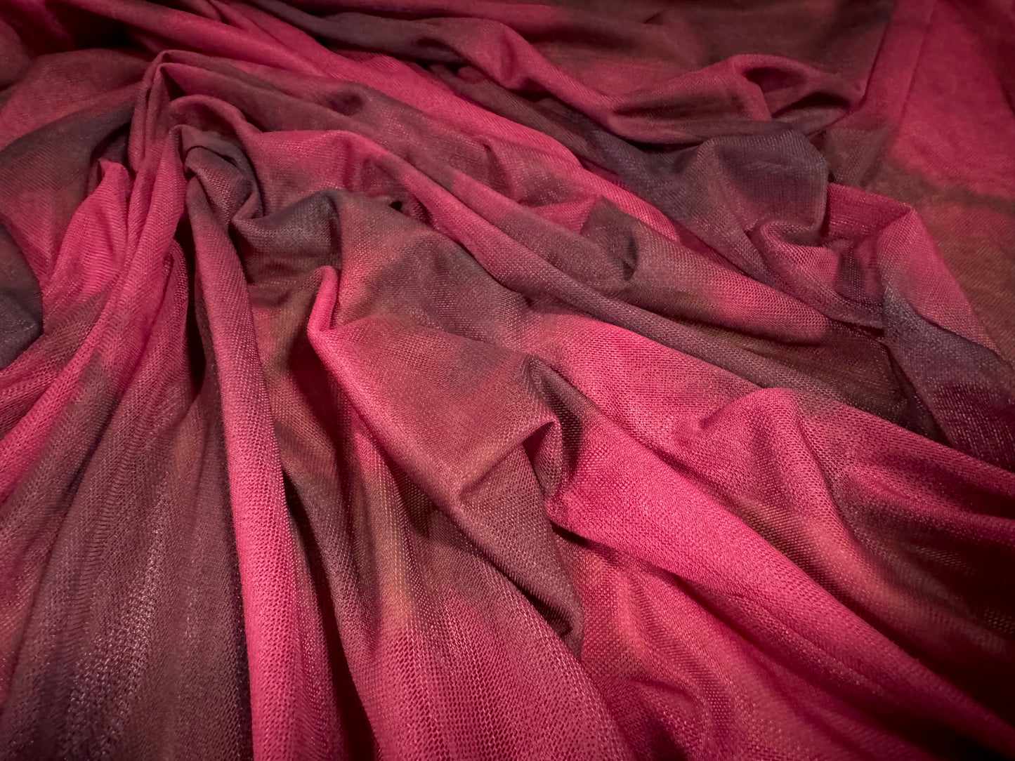 Power mesh net stretch spandex fabric, per metre - tie dye print - wine