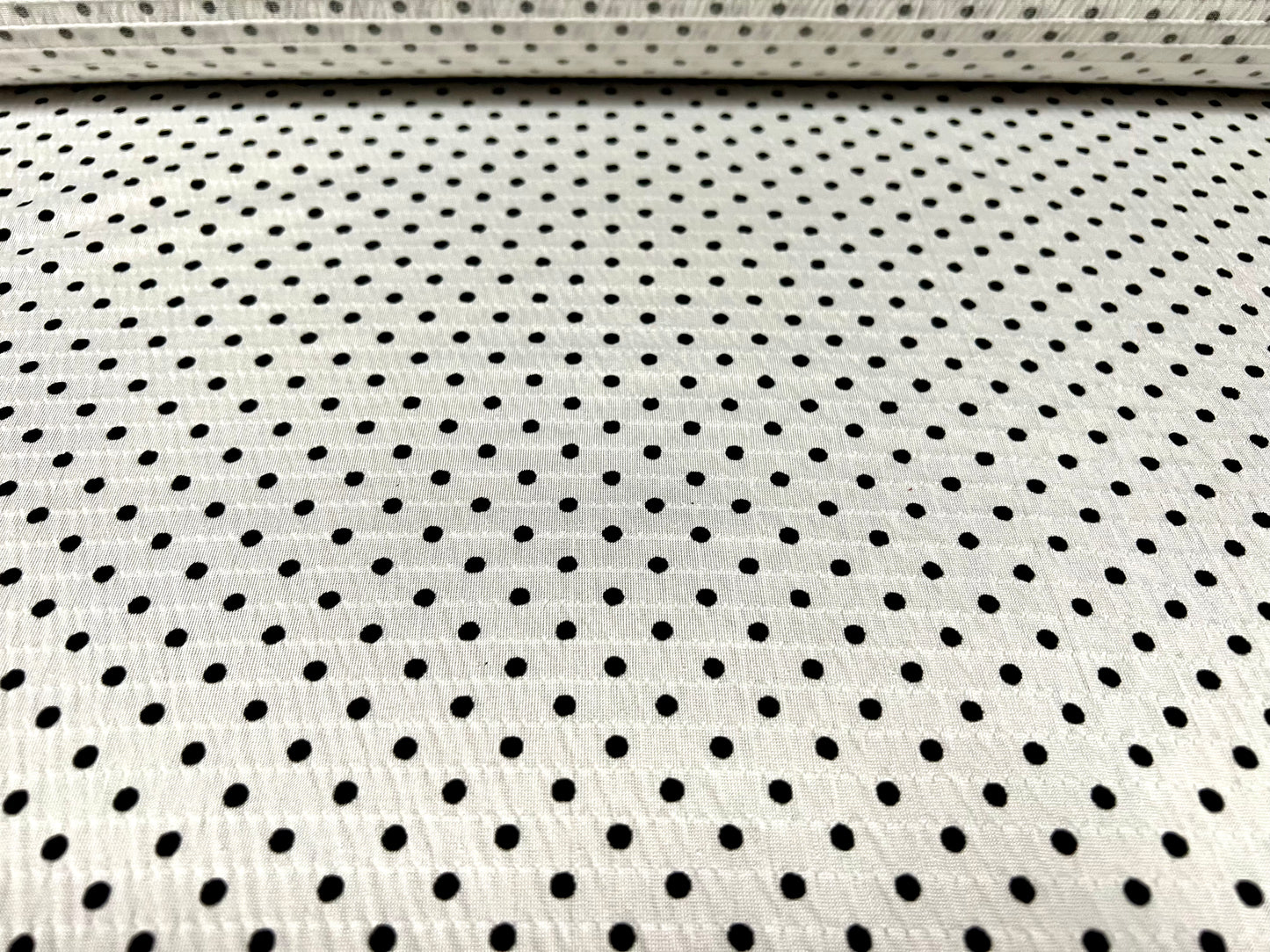 Sheared bodycon stretch spandex jersey fabric, per metre - spotted print - white & black