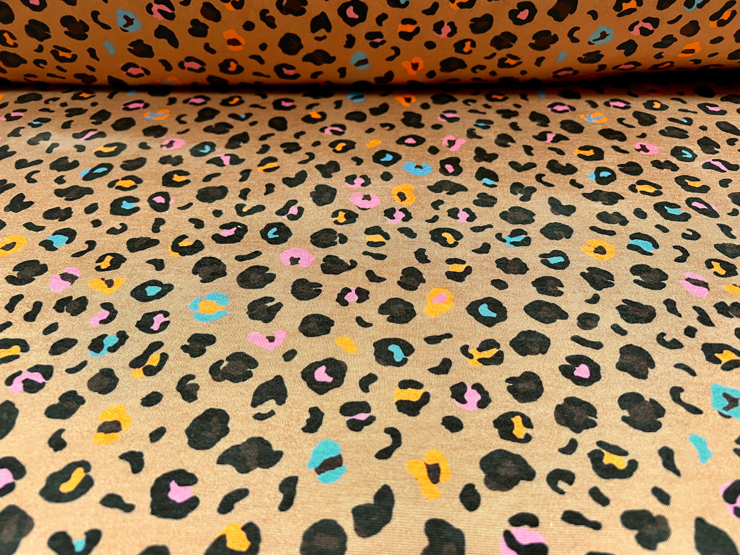 Stretch spandex jersey fabric, per metre - funky leopardskin print - caramel