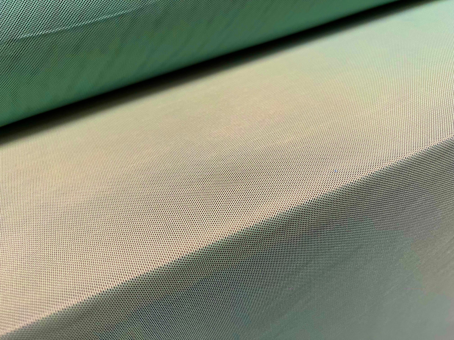 Power mesh net stretch spandex fabric, per metre - plain - mint green