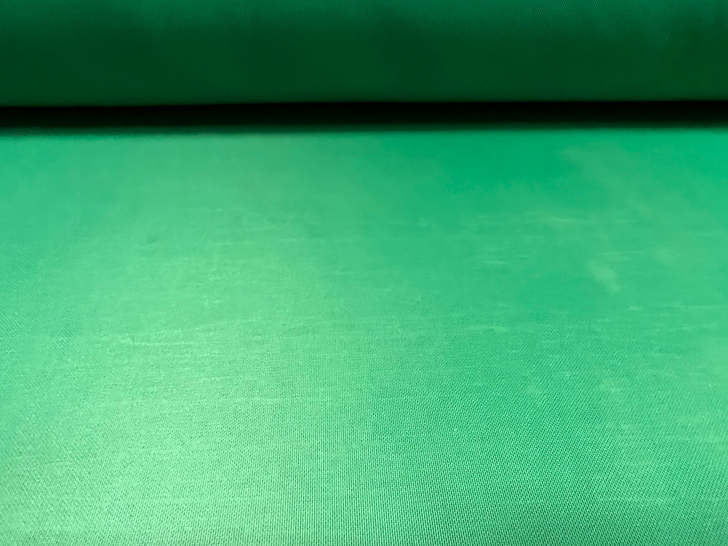 Power mesh net stretch spandex fabric, per metre - plain - emerald green