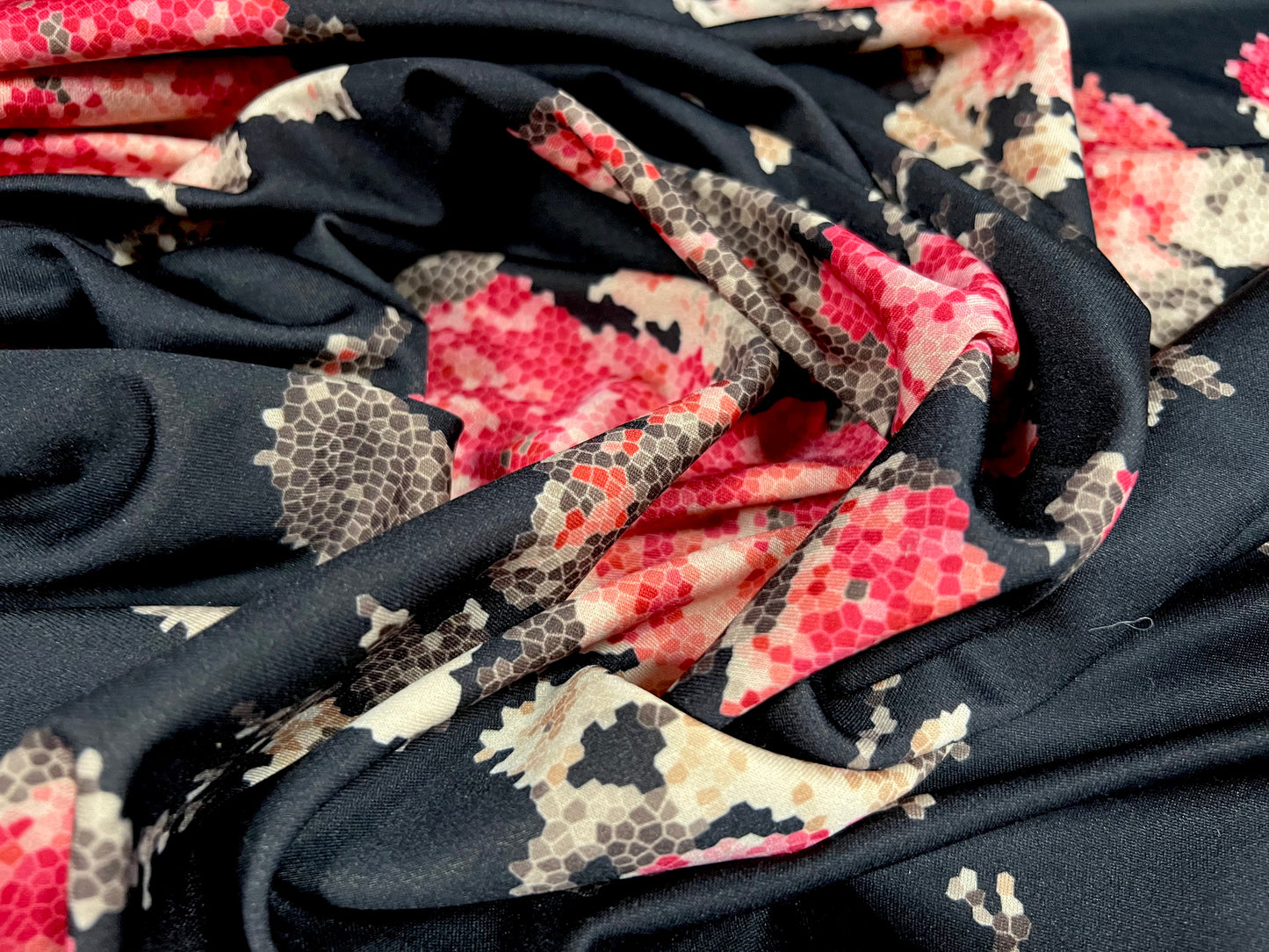 Valentino crepe spandex jersey fabric - similar to scuba - per metre - pixellated rose print - black & cerise