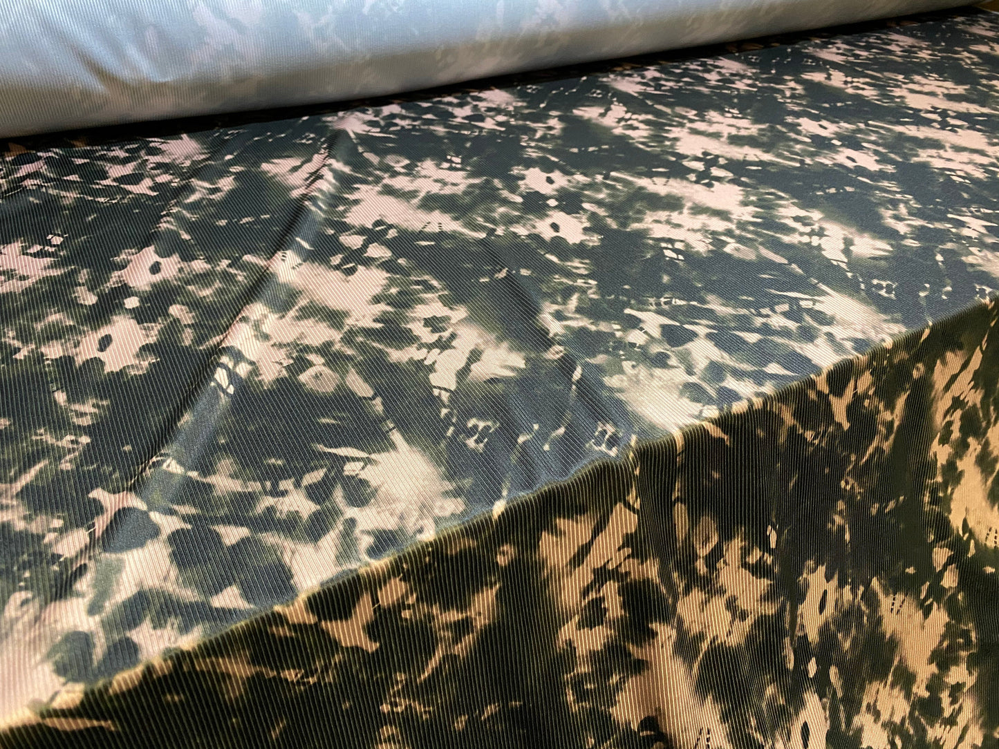 Ribbed jersey fabric, one way stretch - black & nude tie dye print