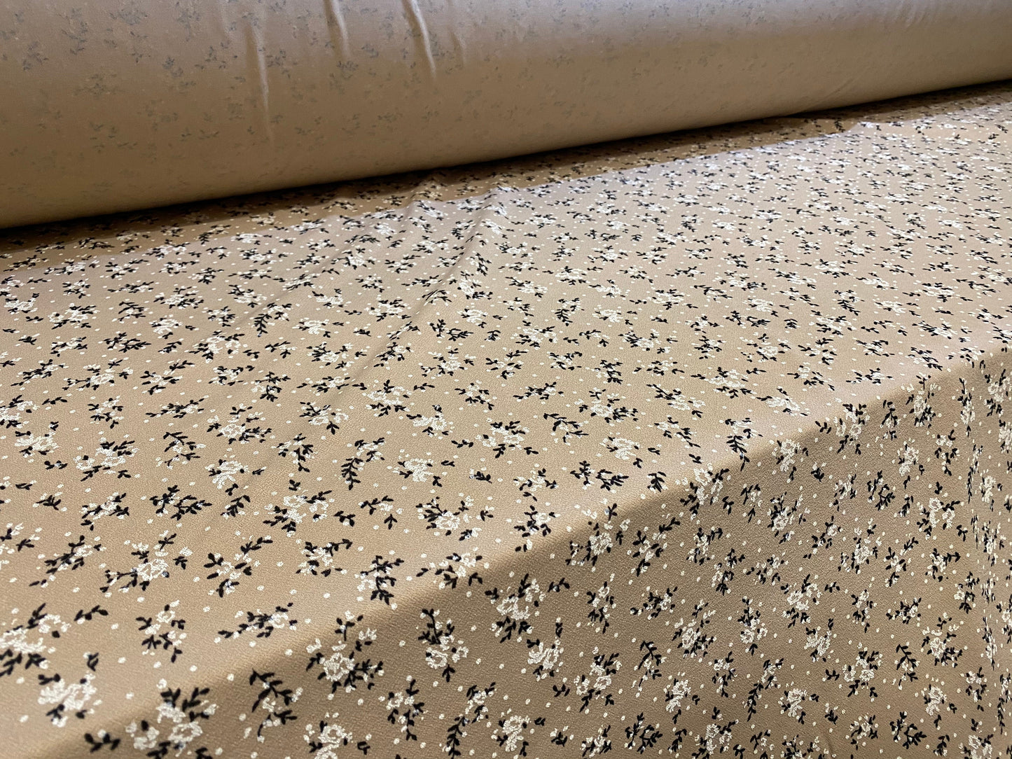 Ditsy print scuba crepe fabric stretch spandex jersey, per metre - Stone floral