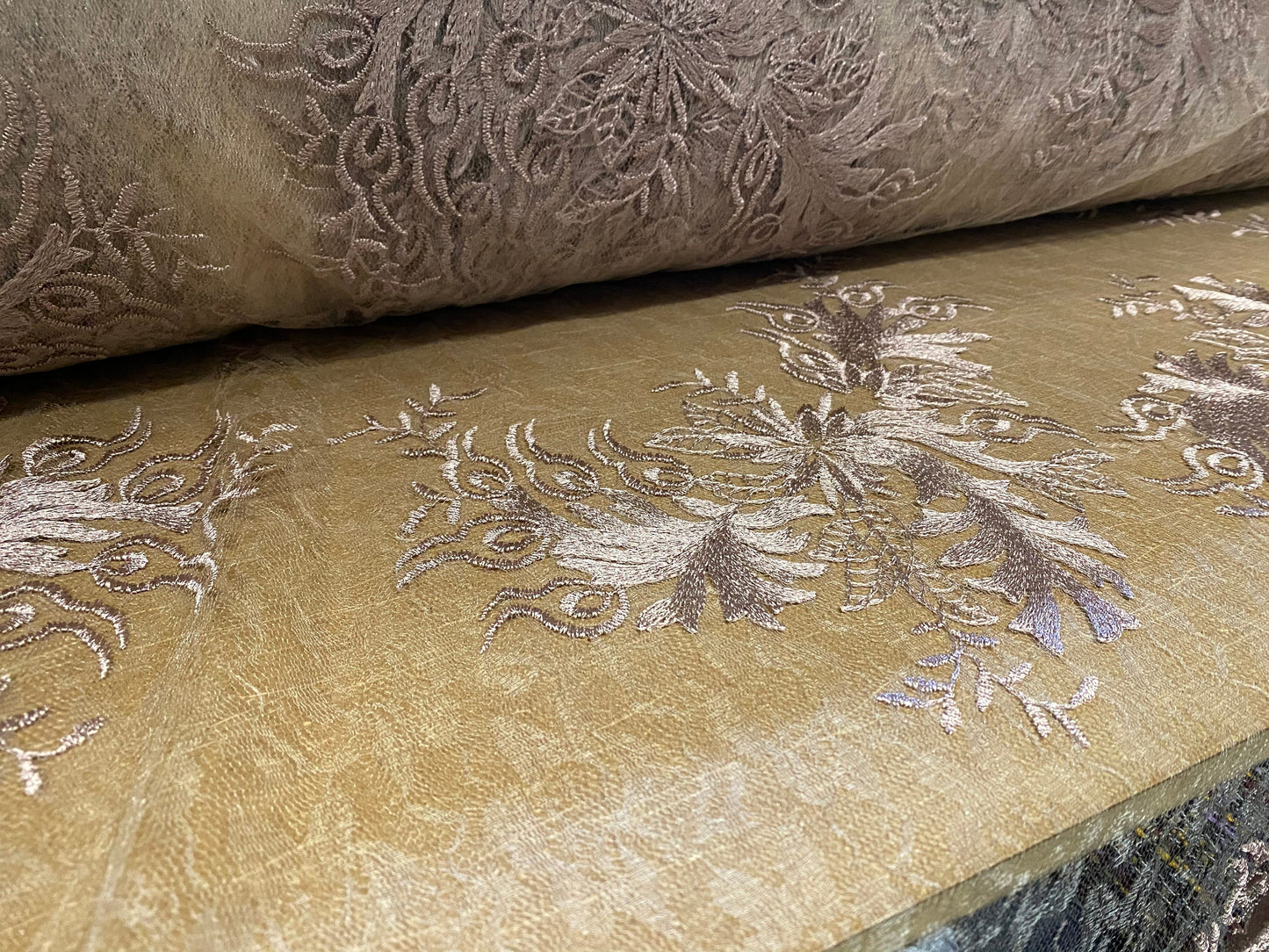 Embroidered chemical lace fabric, per metre - nude floral design