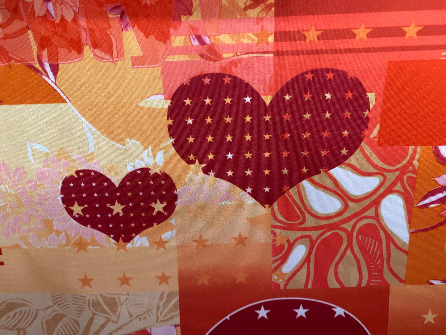 Scuba spandex jersey fabric, per metre - American beauty love hearts print