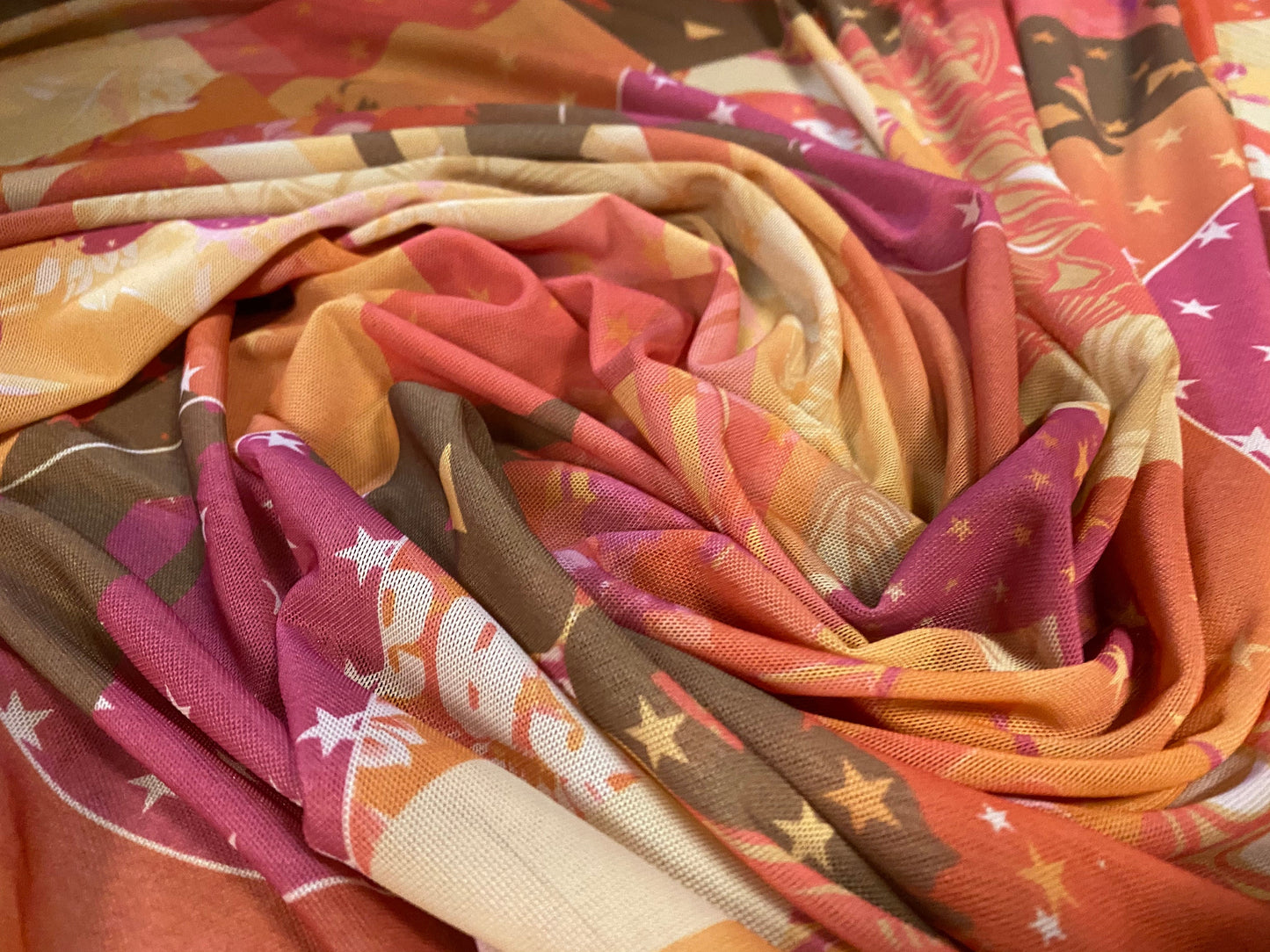 Power mesh net stretch fabric, per metre - American beauty love hearts print