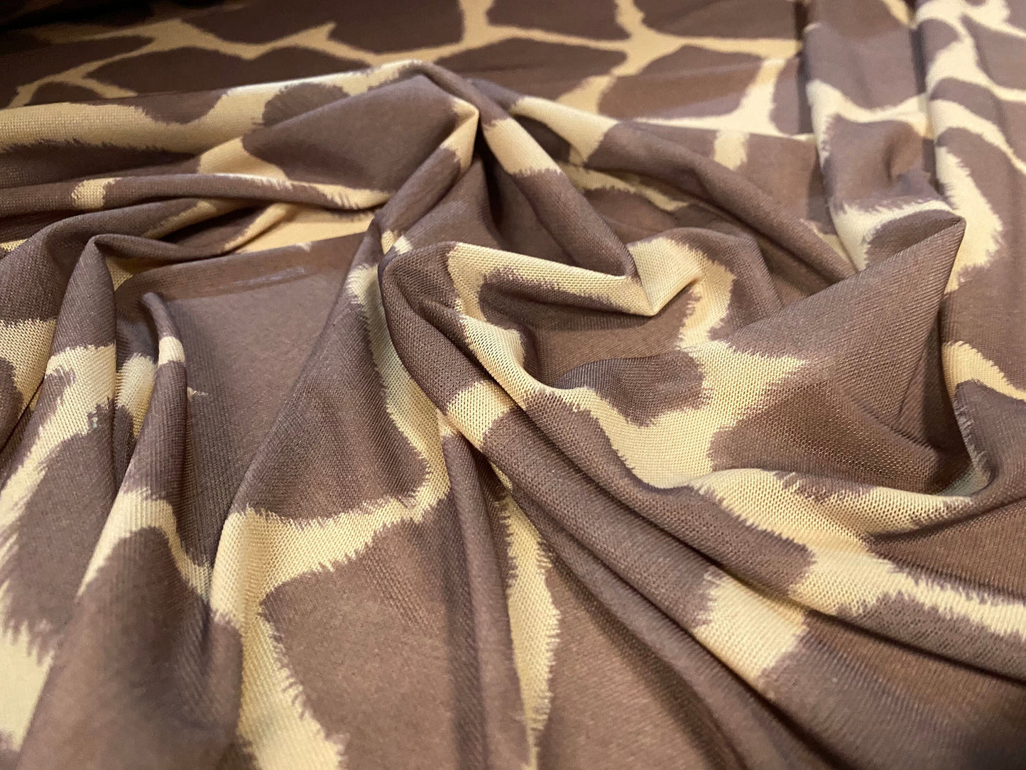 Power mesh net stretch fabric, per metre - giraffe print