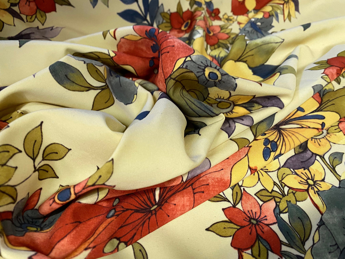 Woven stretch pongee dress fabric, per metre - lemon floral print