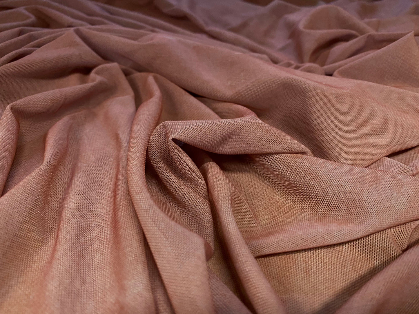 Power mesh net stretch fabric, per metre - dusky pink mottled print