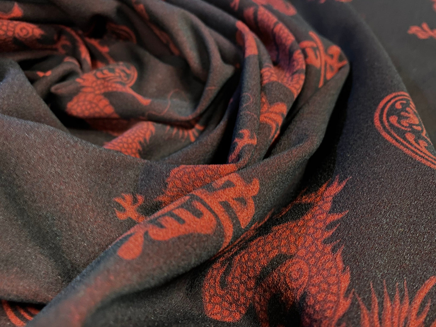 Scuba crepe fabric stretch spandex jersey, per metre - Chinese dragon print