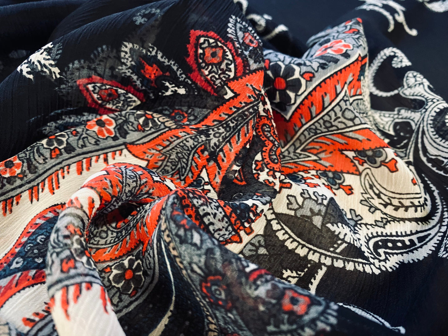 Printed chiffon yoryu dress blouse fabric, per metre - paisley print - black & Red