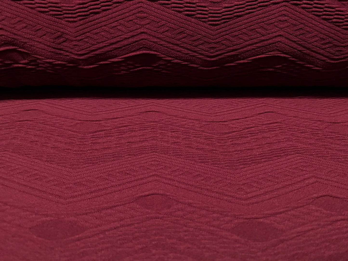 Zigzag jacquard spandex jersey fabric, per metre - wine